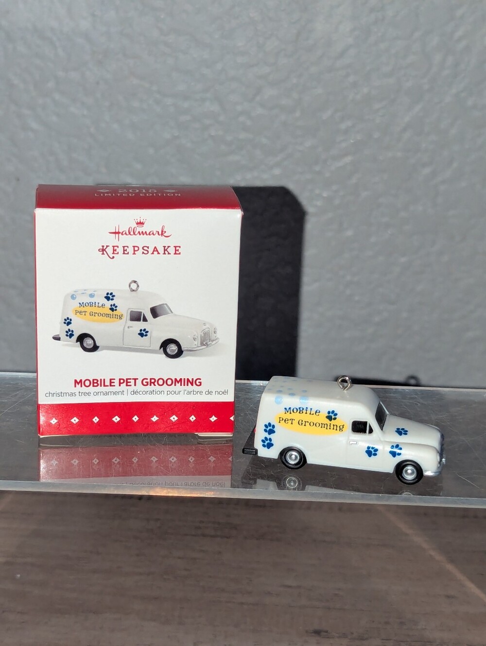 2015 Hallmark Keepsake "Mobile Pet Grooming" Miniature Ornament